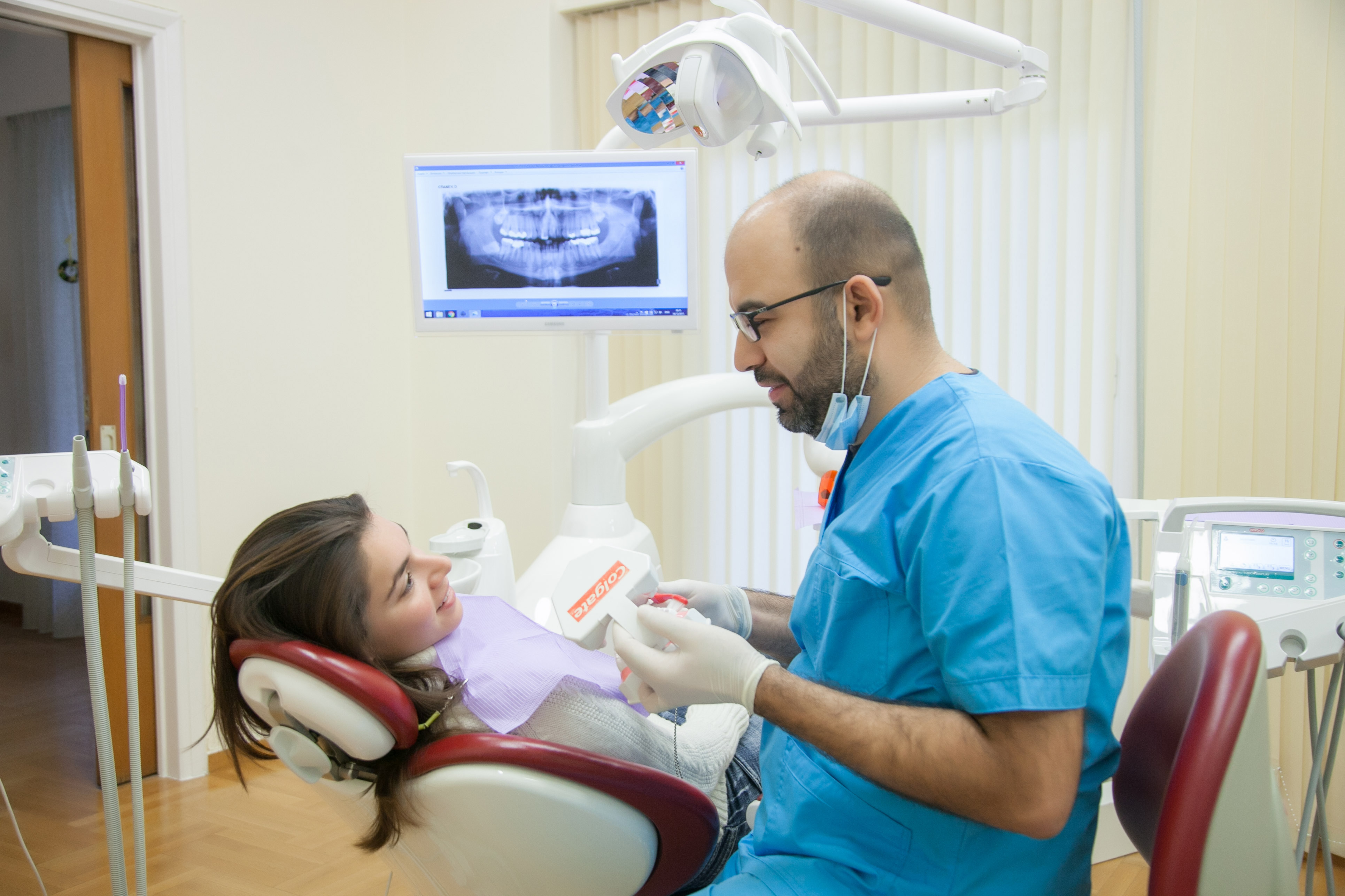 Dental Smiles - XpatAthens.com